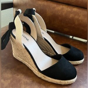 Black espadrilles with ankle straps